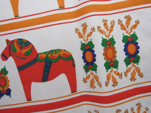 dala-horse-fabric
